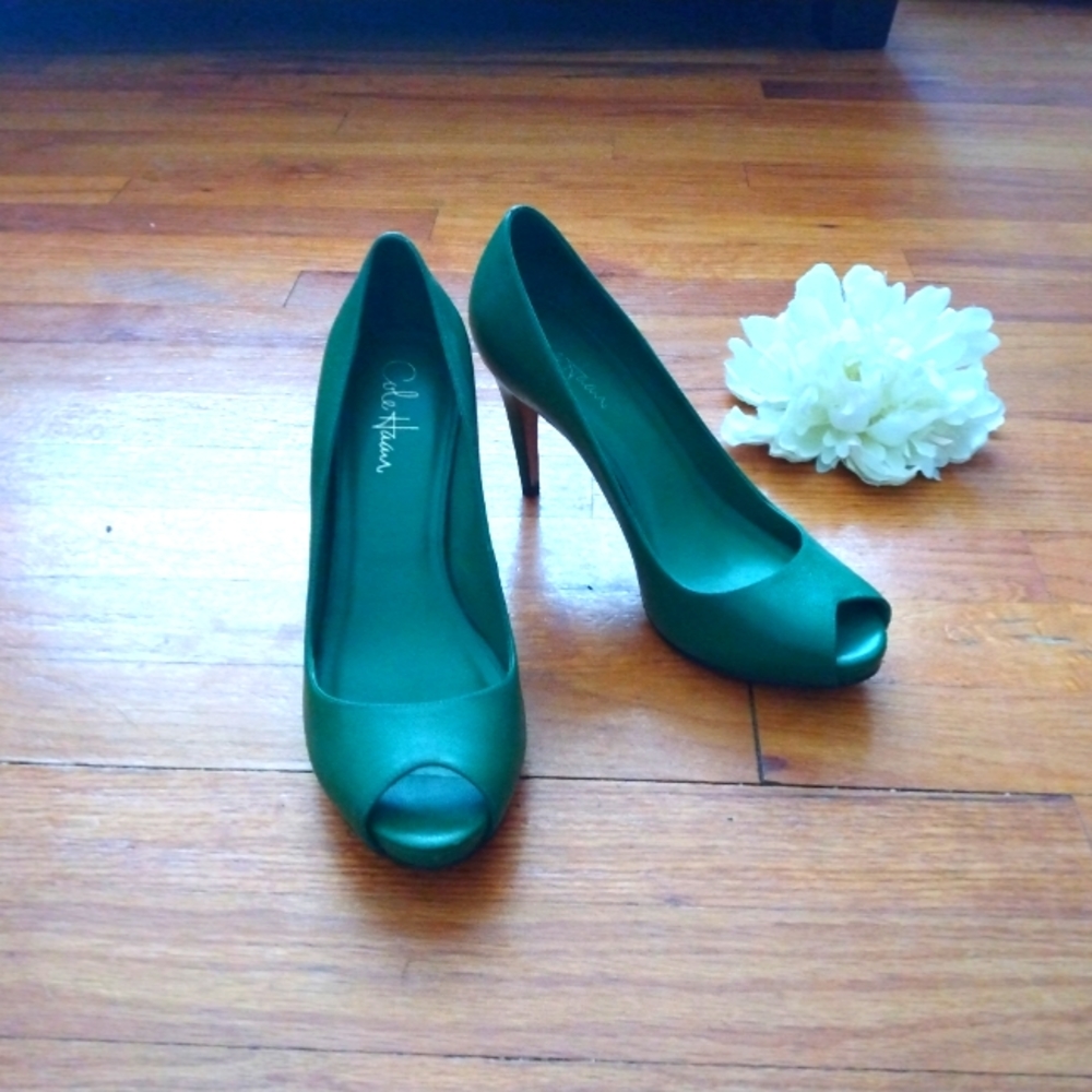 Cole Haan Green Peep Toe Heels